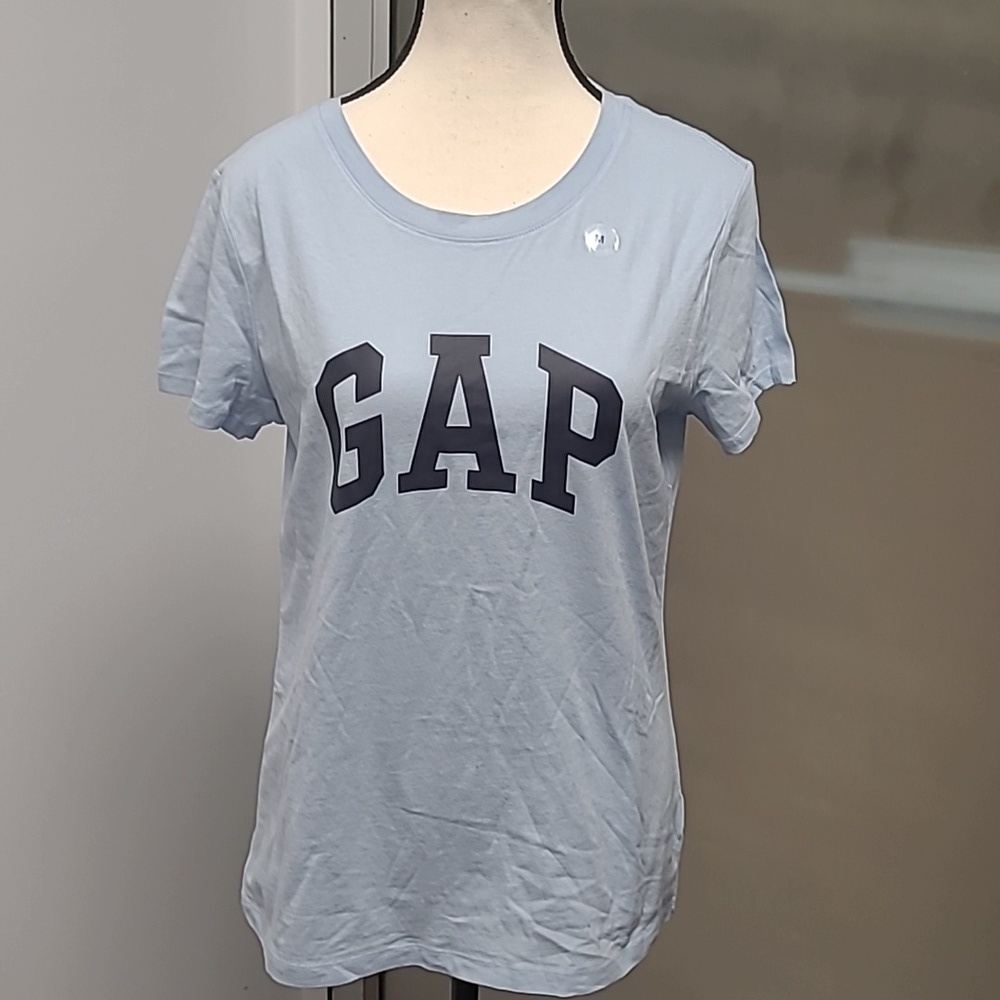 Gap Size M Baby Blue Classic T-Shirt